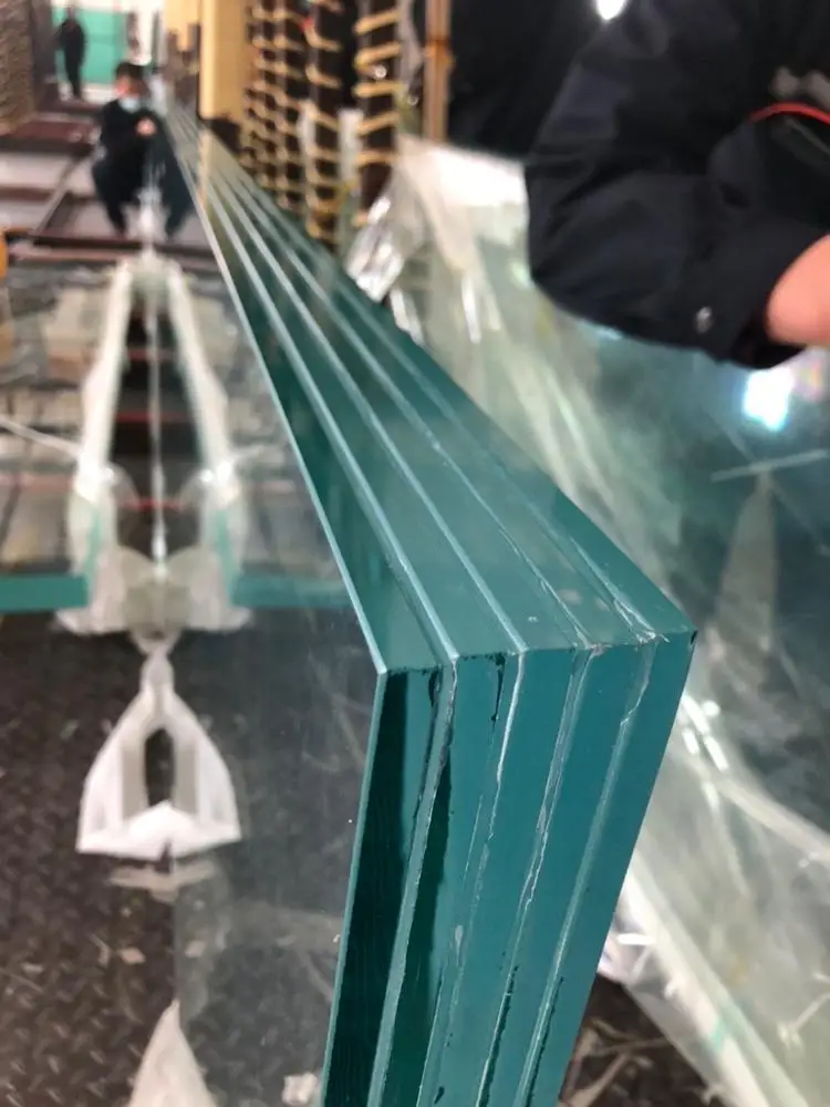 Australia UAE Dubai Use Laminated Glass Price 12.76mm 17.52mm Tempered laminated glass balcony railing