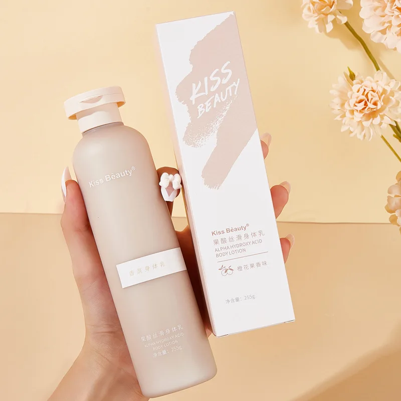 Moisturizing the skin brightening the complexion long-lasting fragrance and silky body lotion