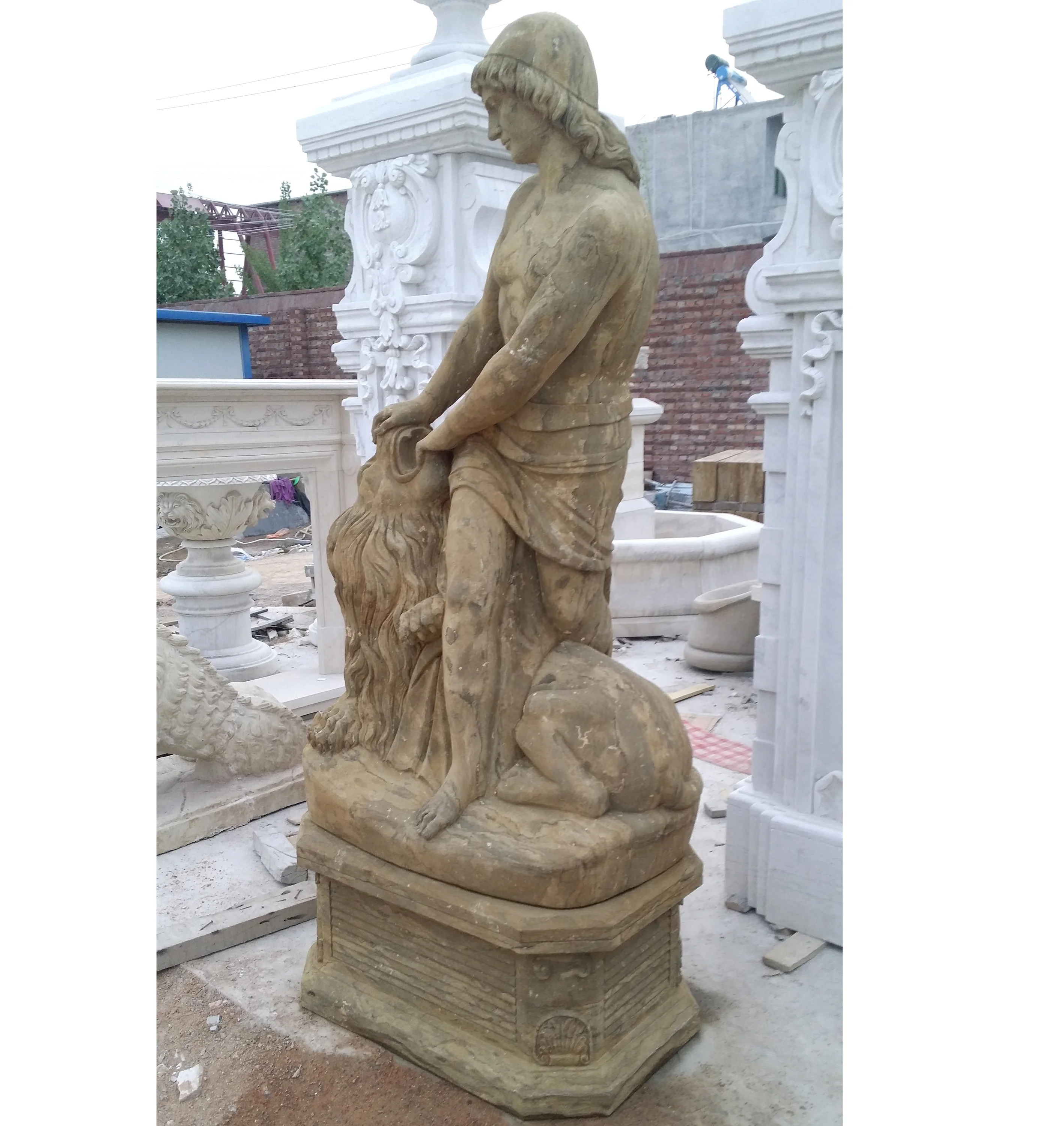 Large Sculpture High Quality Garden Decoration Marble Man And Lion Sculpture Statue