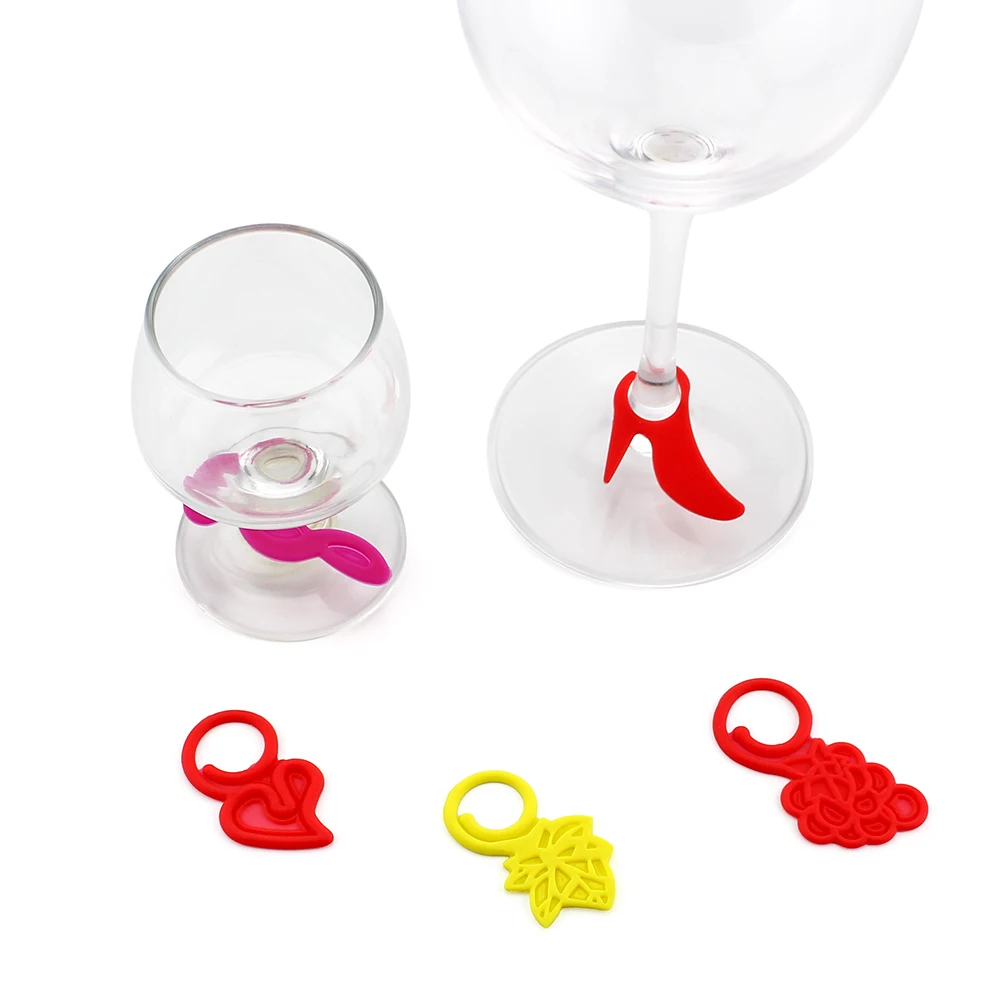 Hot sale wine glass identifier pendant silicone 24 bar liquor glass Mark