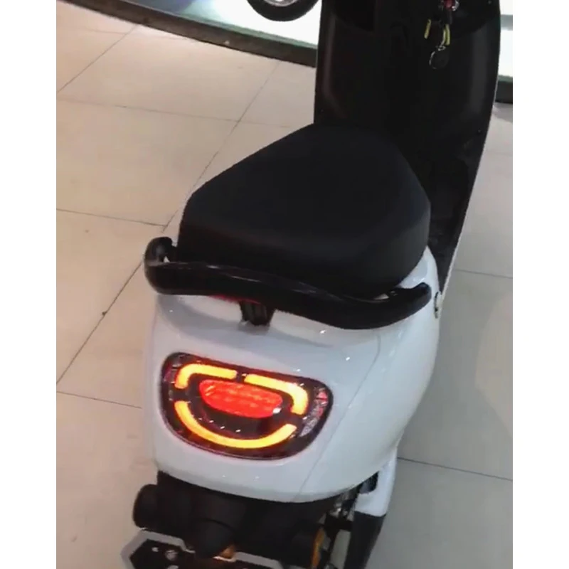 Wholesale  1000W 72V 20AH Lead Acid  2 Wheels 10 inch Adult Electric Mobility Scooter with Seat for Sale
