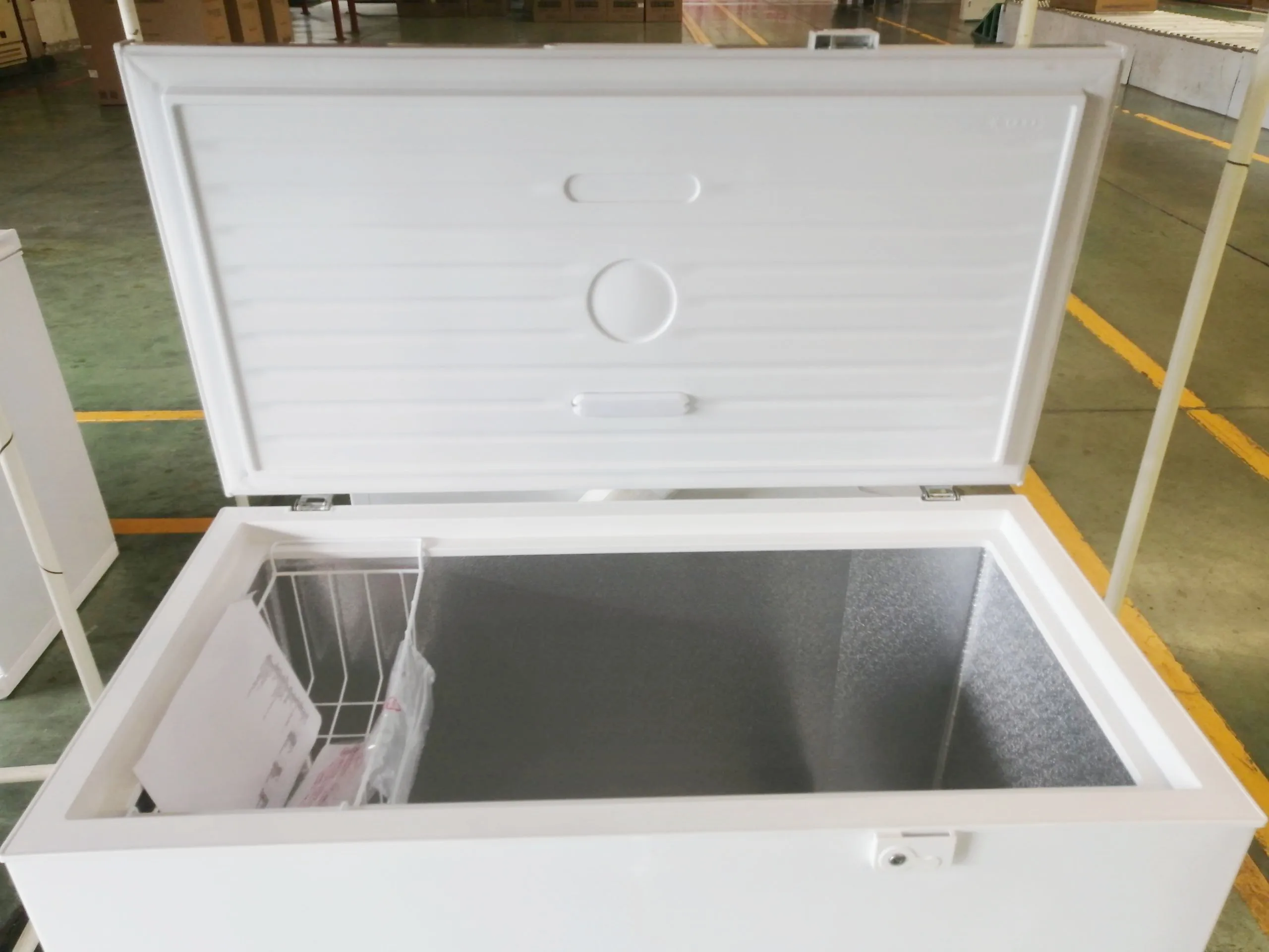 Refrigerator&Freezer Switchable Latin America Hot Sales Chest Freezer with Gray/Sliver Color