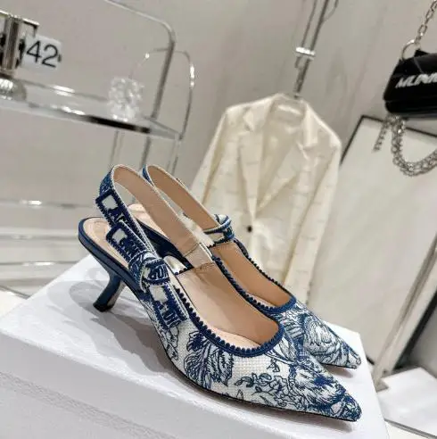 Lace Embroidery New Hollow Pointed Female Sandals Low Heels Letter Bow Sexy Bun Back Empty Low Heels Ladies Shoes