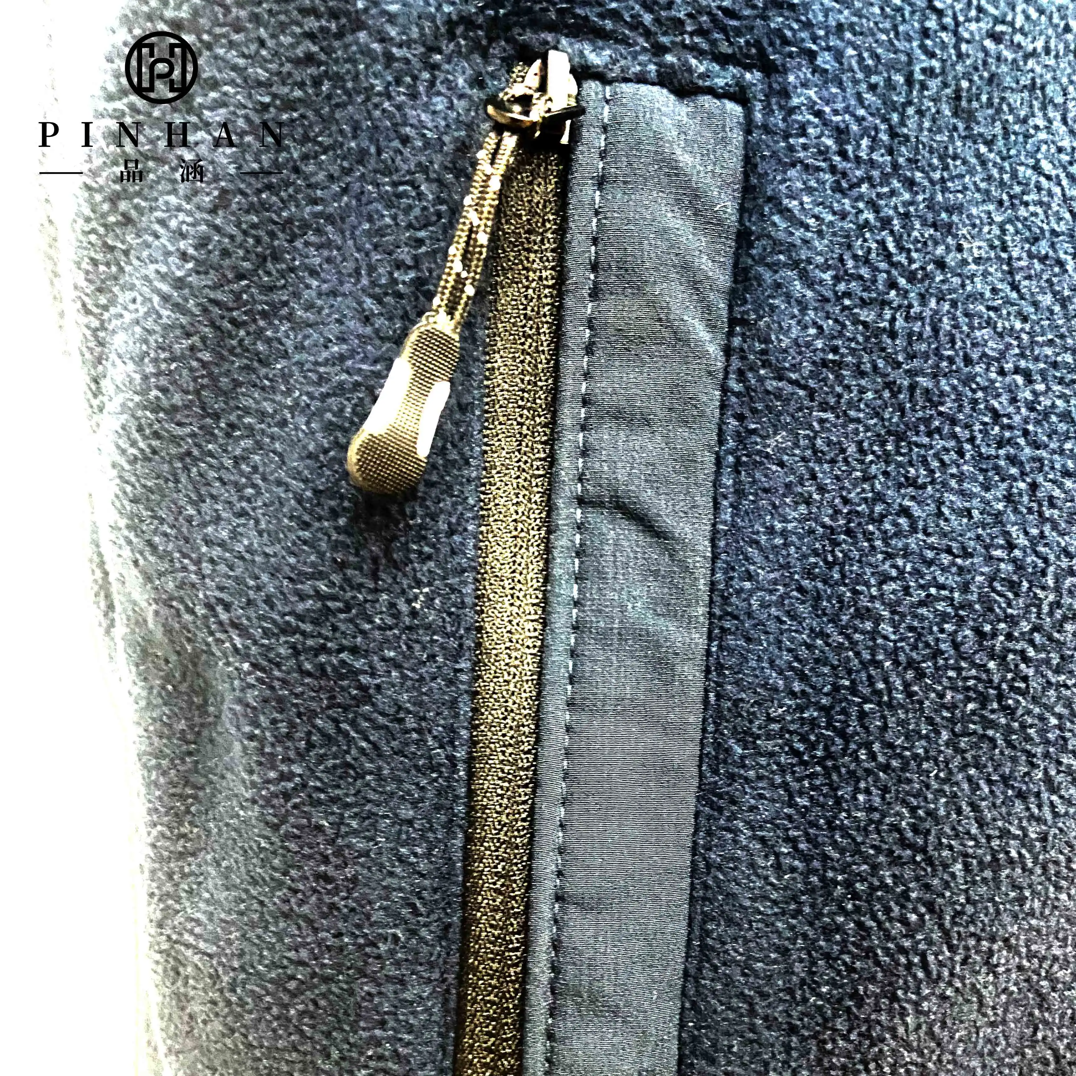 High Quality Mens Polyester Vest Patching Left Chest Zipper Pocket Outdoor Wearing Coat Casual Fleece Polar Sport Style Gilet