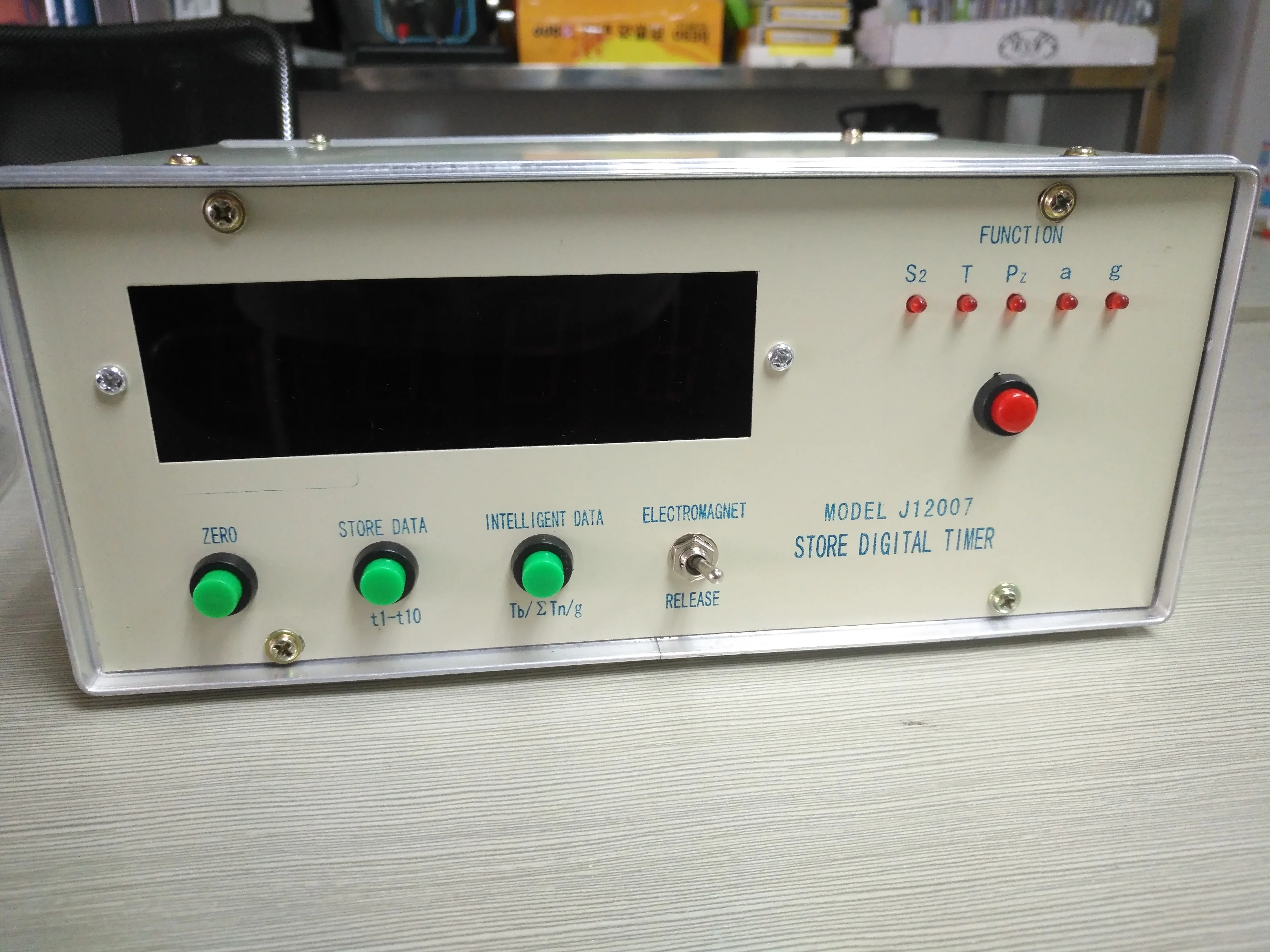 Цифровой таймер с дисплеем и 4 цифрами Labware, 10 наборов данных J12007