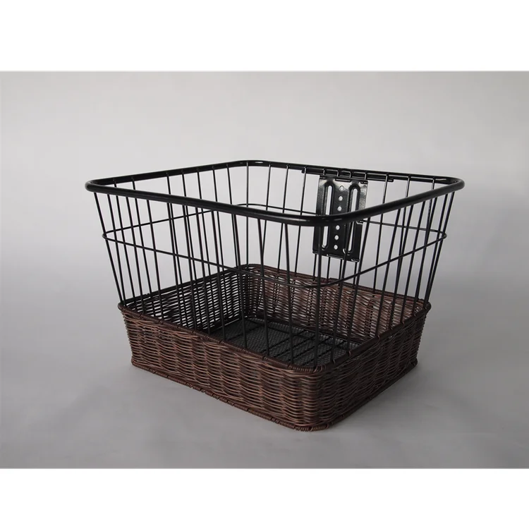 Using fine mesh for bottom bicycle steel basket to keep luggage fall