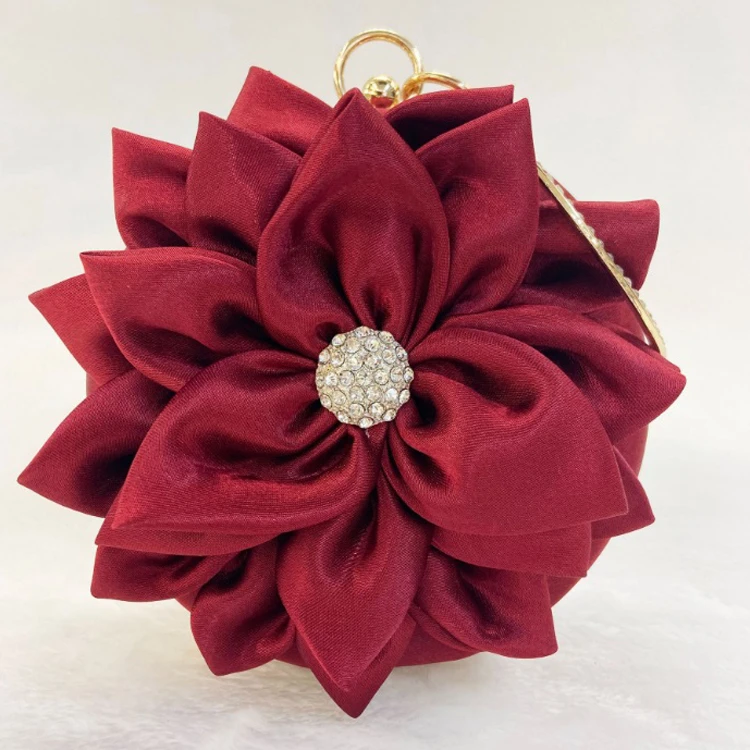 
2021 Rhinestone Chain Diagonal Bag Party Wedding Wallet Cute Clutch Bag Fashion Handbag Flower Evening Bag Handbag Woman 