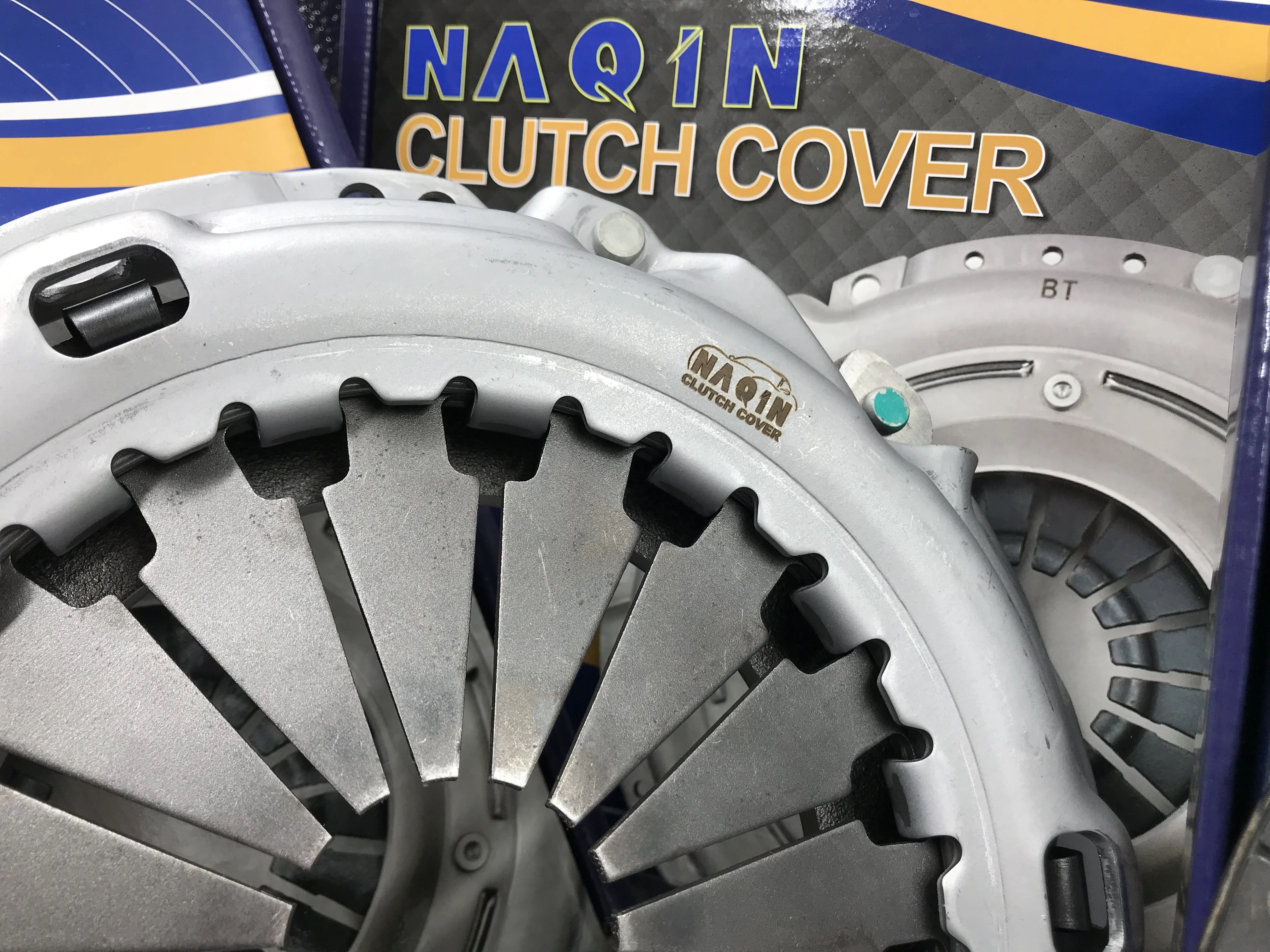 Brand New Clutch And Brake With Low Price Disc Md802063 Dm010 319003310 1861808102 J2205003 04302002H Md802062 Md802064  For Car