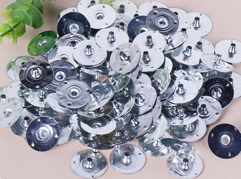 Candle Factory Manufacture Wick Holder/Tab for Candle Making Wick Sustainer Smokeless Made of Soy Wax Cotton Metal 100 Pcs/Bag