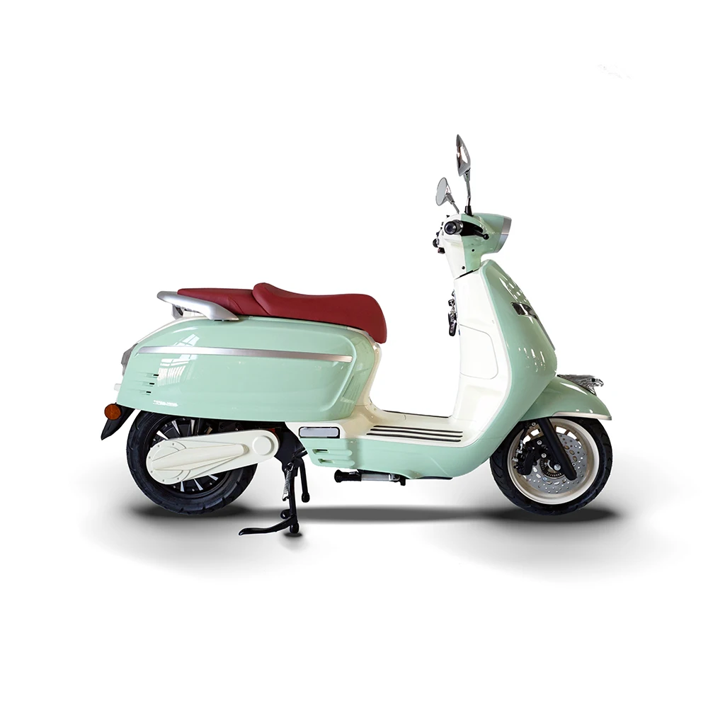 Classic Vintage Italian Style E Scooters Electric Citycoco Cute Vehicle For Two Persons