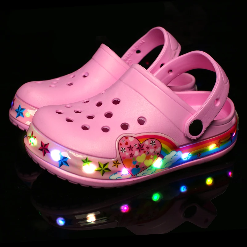 
Fashion Trend Eva LED Clogs Customized Comfortable Best Kids Slippers Girls Sandals Kids Light Up Croc Shoes 