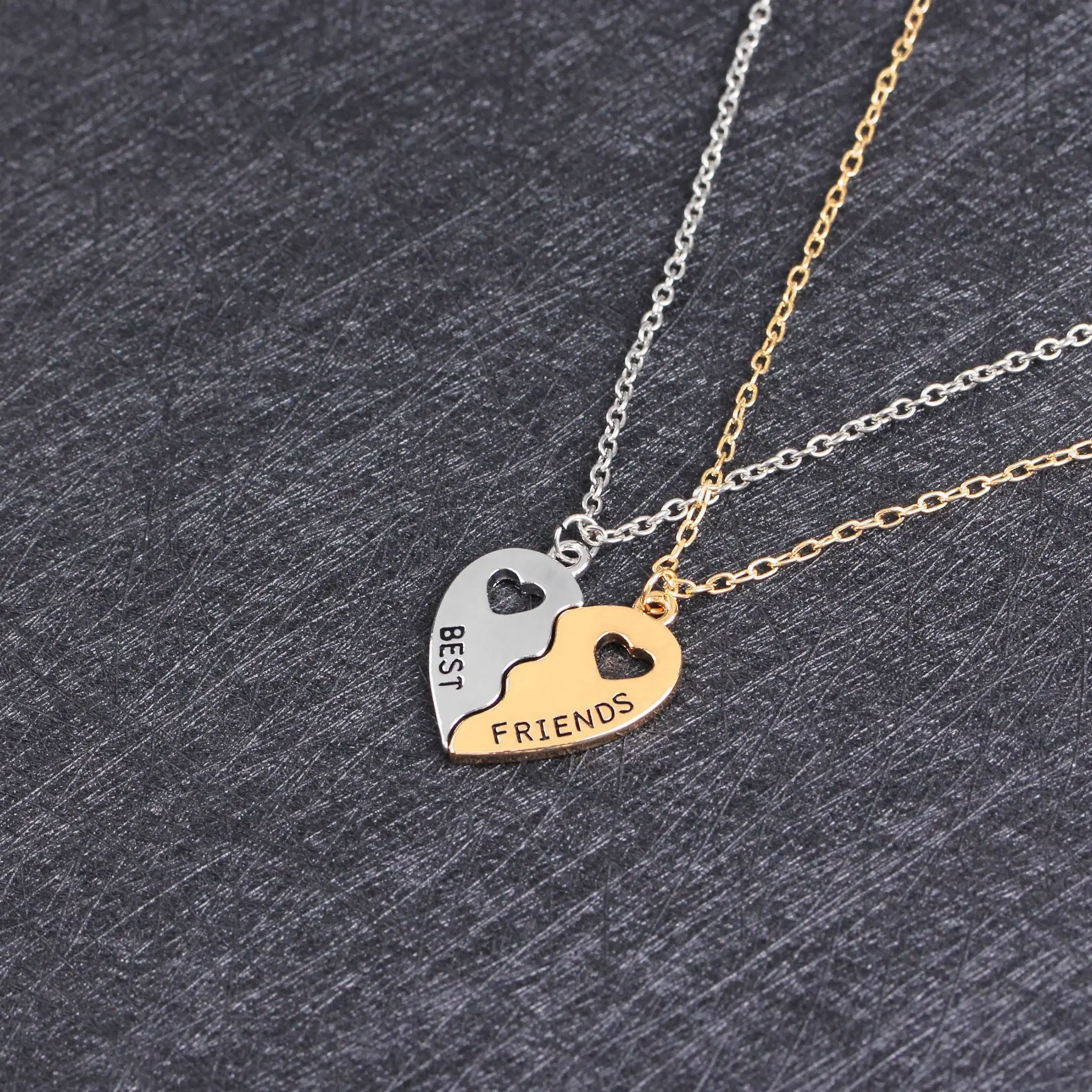 Lateefah OEM Romantic Heart Best Friends Good Friend Friendship Pendants 2 Pcs/ Set Necklace