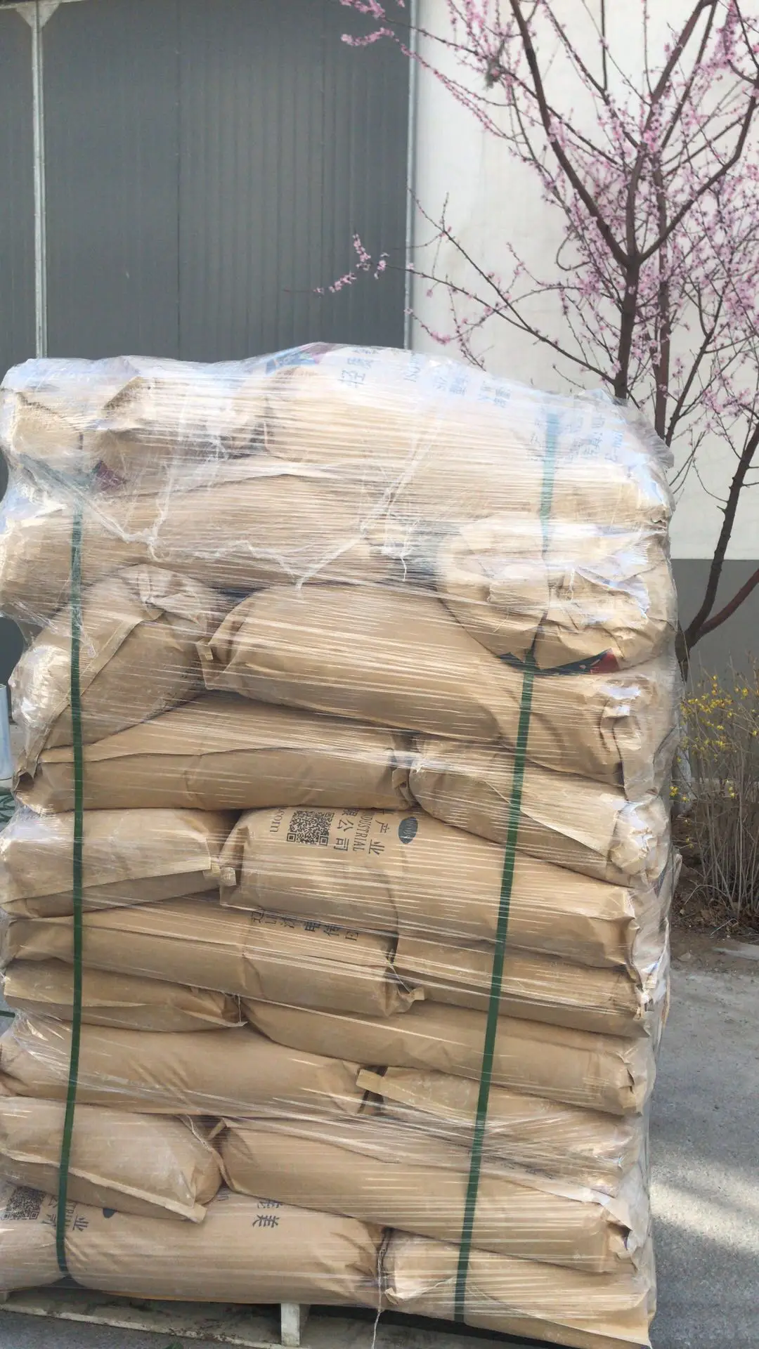 Factory wholesale raw material additive mgo 90% industrial grade light magnesium oxide