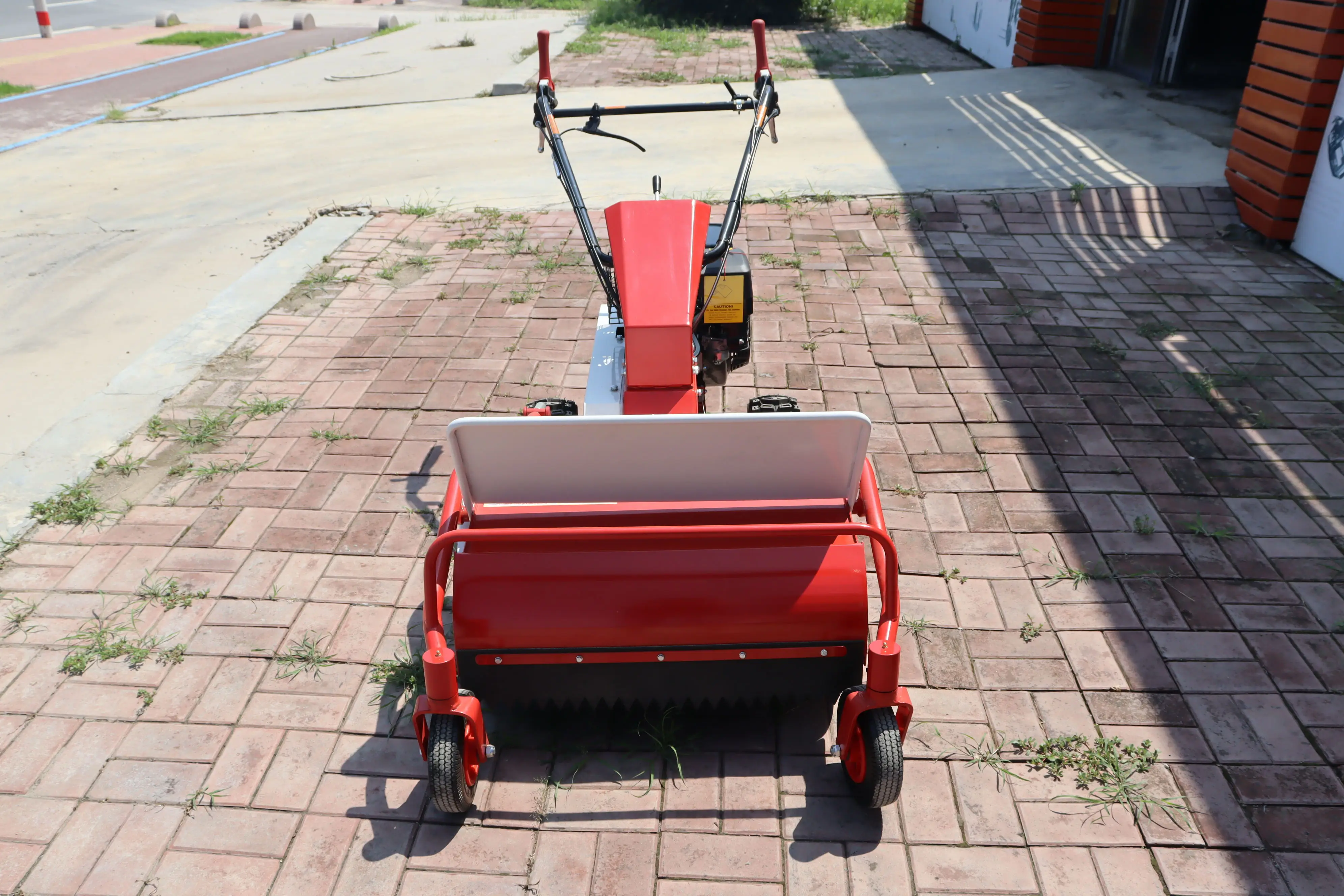 High Quality Cost Effective Walking Behind Flail Lawn Mower for Gardens, Lawns, Parks, etc.