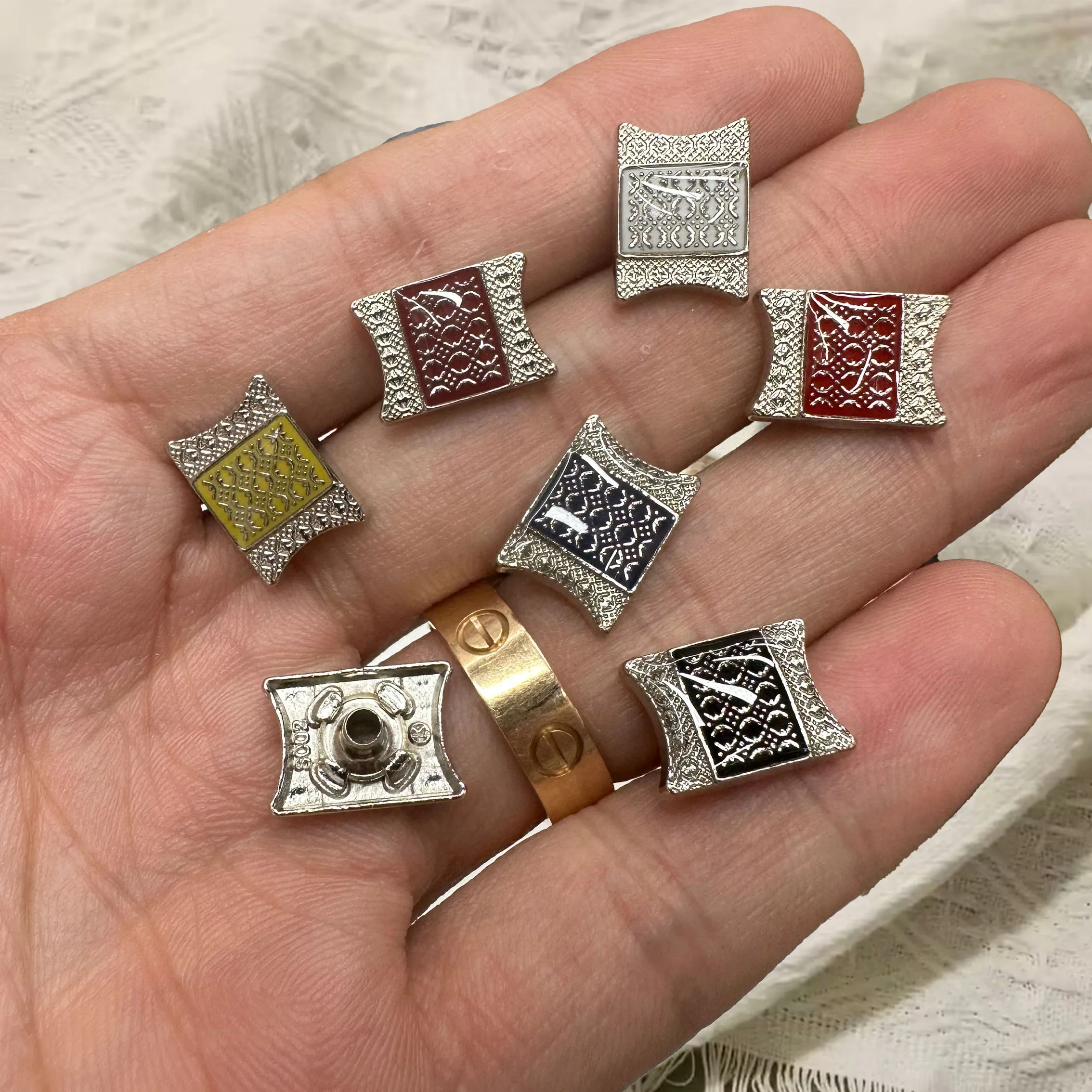 Custom Design OEM Pressing Buttons Metal Snap Button for Clothes Decorative Accessories