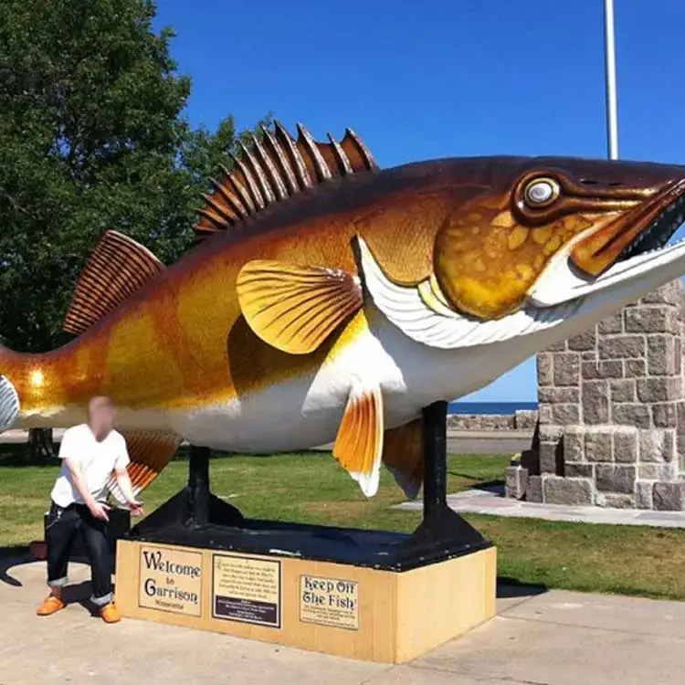 Factory Wholesale Party Hand Made Life Size Animals Fiberglass Fish Sculpture for Garden Decoration