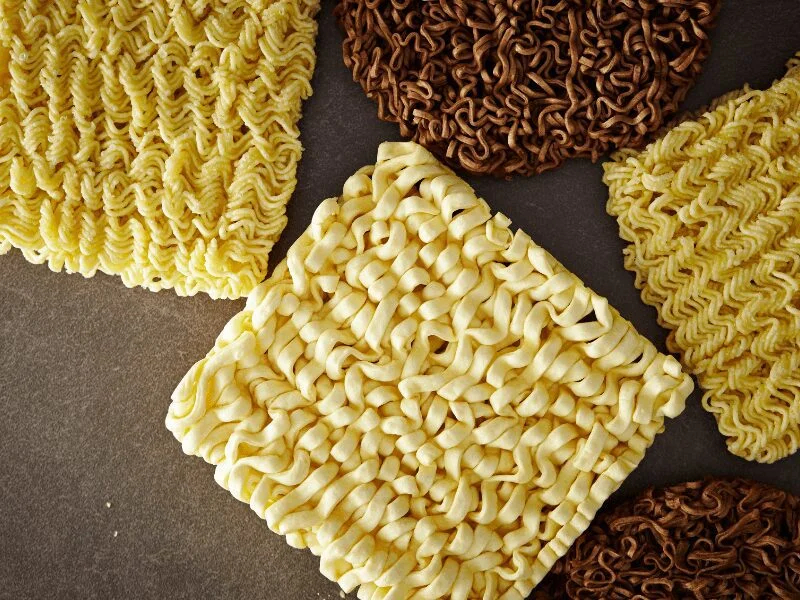 High Quality Fast Food Instant Noodle China Suppliers Bulk Oem Halal Ramen Instant Noodles