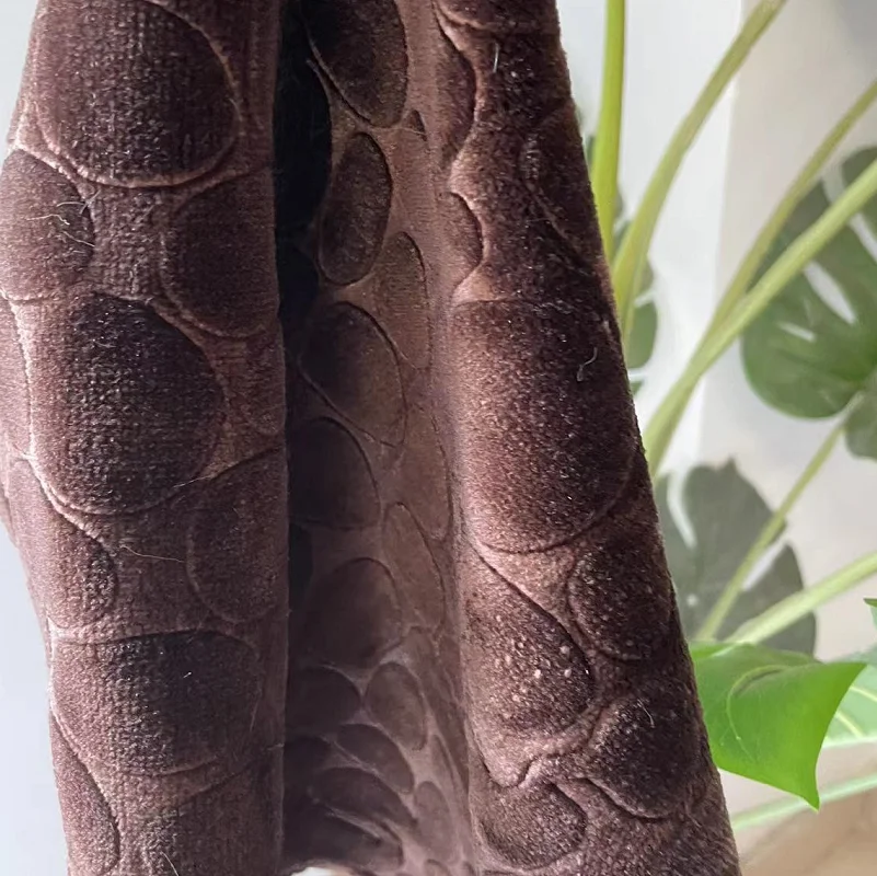 Embossed Pattern 240cm Width Polyester Solid Flannel Fleece Fabric for Sofa Set Slipcovers in Weight 180gsm 190gsm 220gsm 24