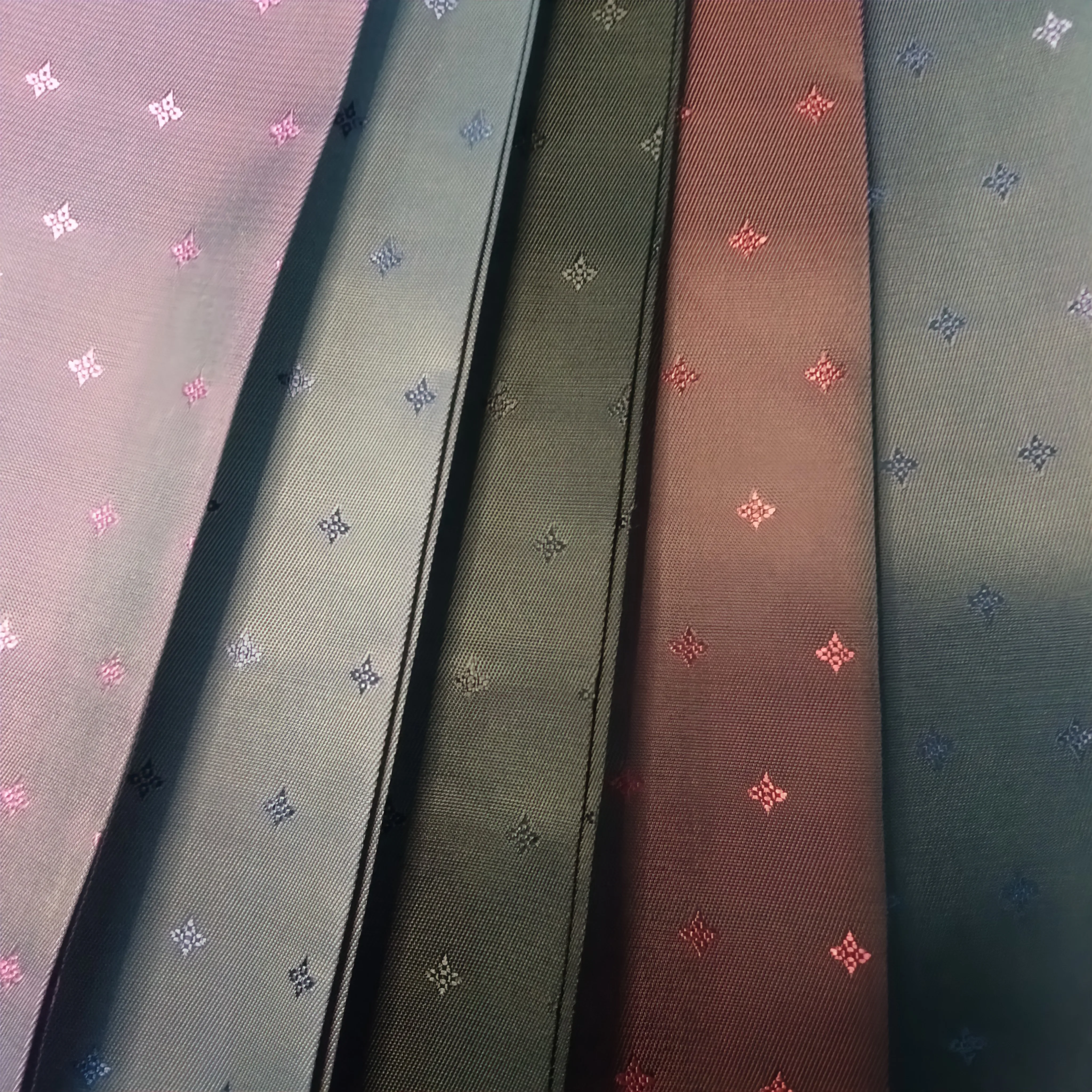 2022 new high quality polyester  viscose paisley woven brocade jacquard lining fabric for suit coat jacket garment