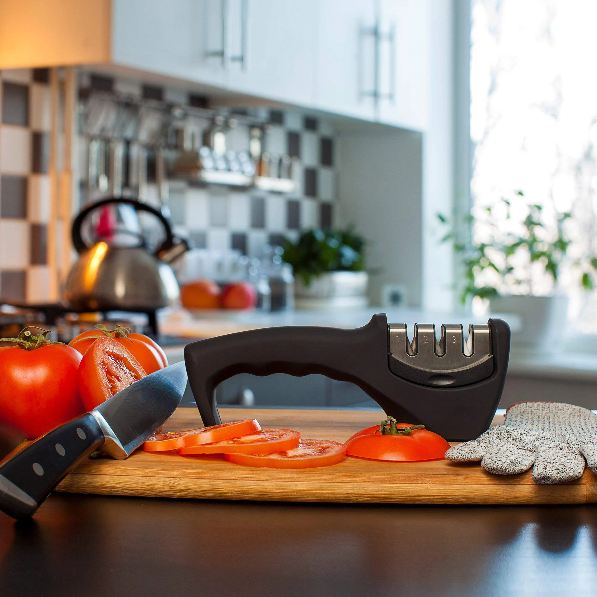 High quality 3 stage knife sharpener Stainless steel kitchen knife sharpener 4 medium 1 kitchen knife accessories