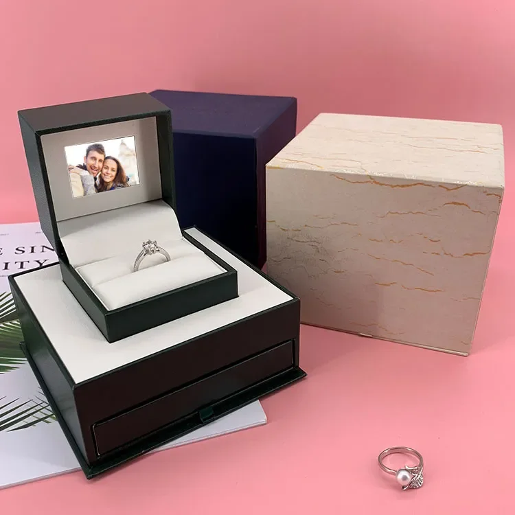 Wholesale Velvet Insert Elegant Dark Green Color Jewelry Video Box Screen Presentation Digital LCD Display Ring Box