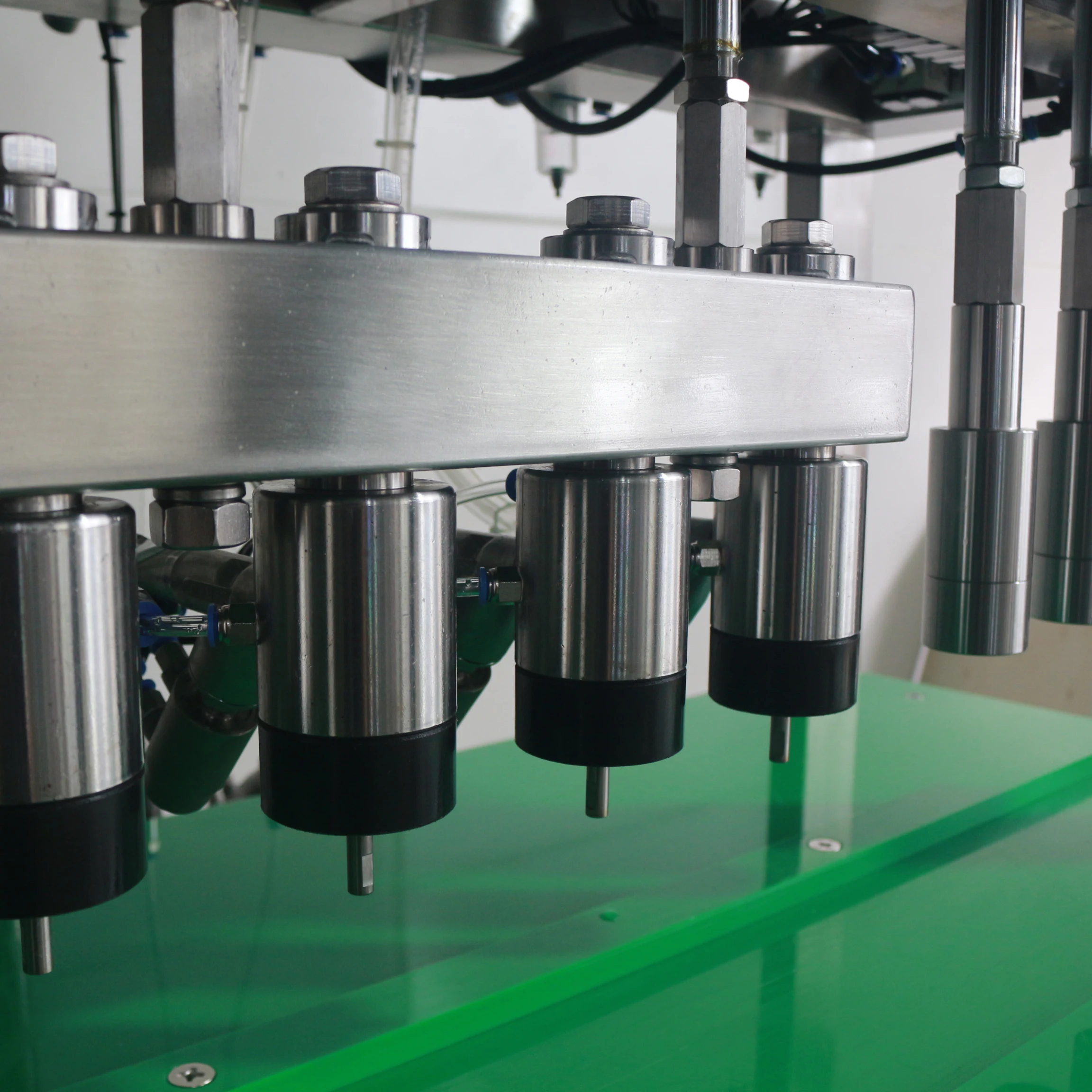 Ручная машина для розлива и закупорки 4 насадки и 1 головка для розлива и закупорки пивных бутылок