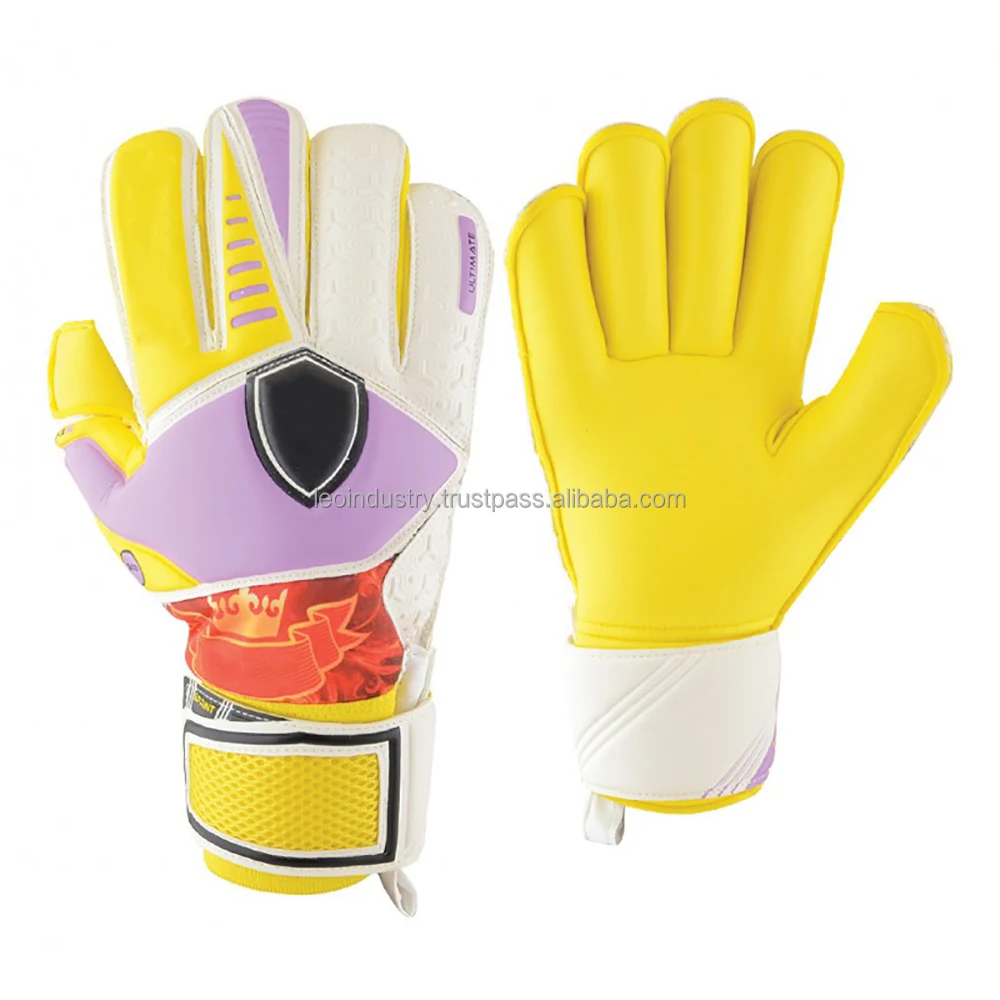 GOALKEEPER GLOOVES (3)