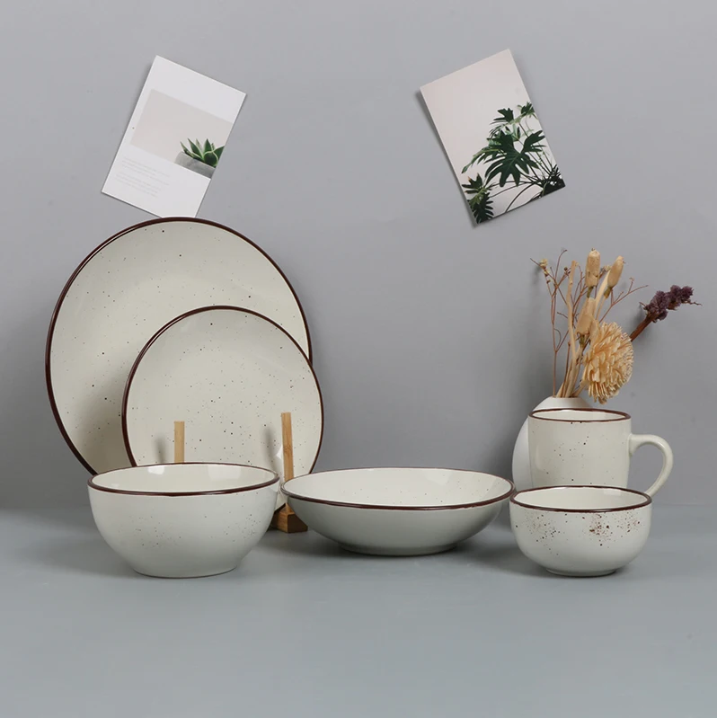 Hot Selling High Quality Nordic Style  Ceramic Tableware Set Black Dot Design Porcelain  Ceramic Dinnerware Set