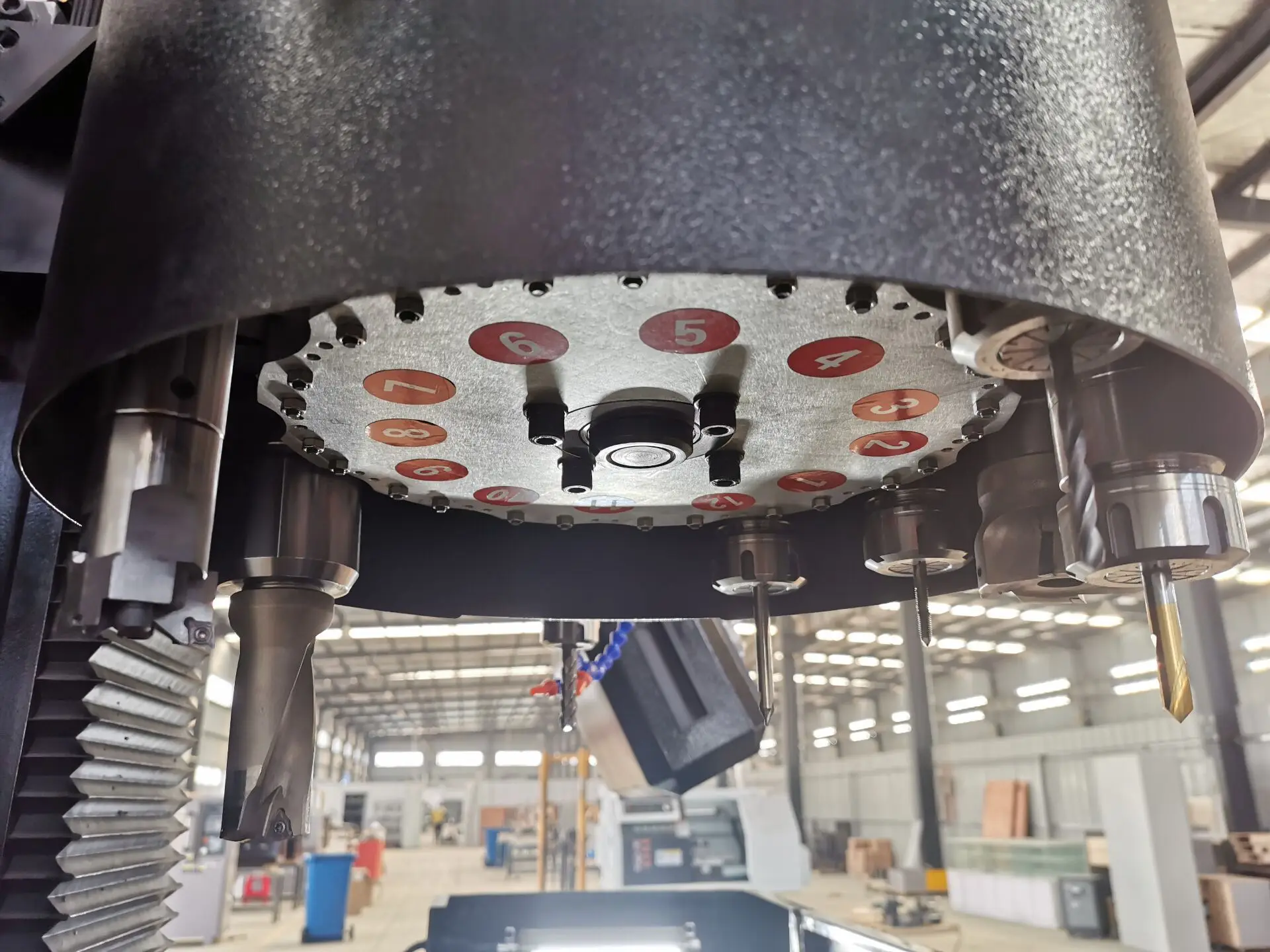 mini cnc milling machine XK7124 small aluminum profile cnc milling machine for school training and factory manufacture