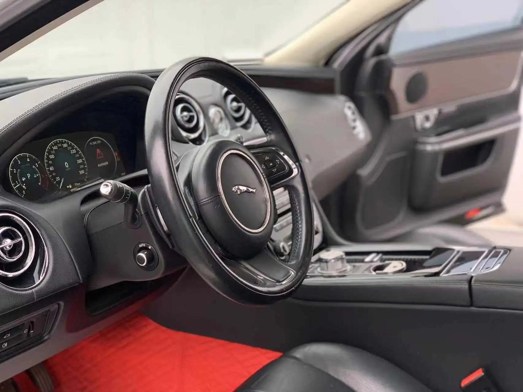 2017 Jaguar XJL в хорошем состоянии автомобиль Подержанный