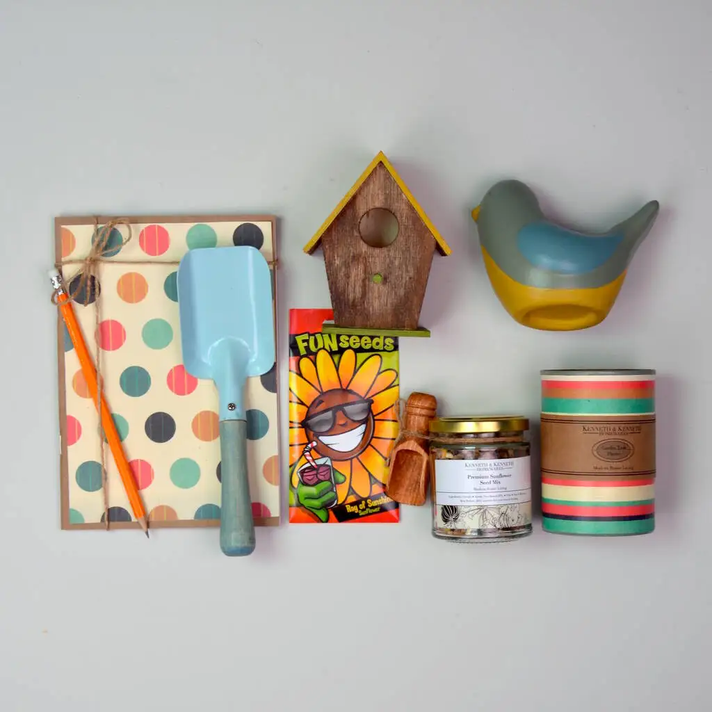 Indoor Coffee Coco Material Processing Plant Coffee Cup and Other Hand Tools Box Garden  Bird Christmas Gift for Kids