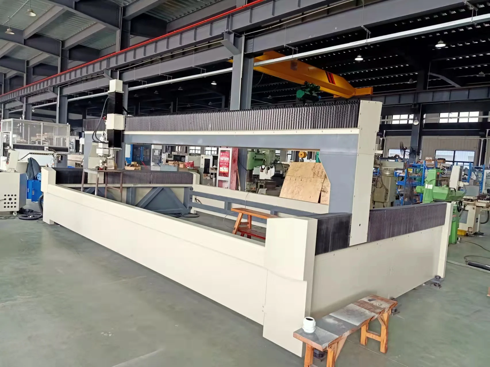 Waterjet cutting head big 5 axis dynamic cutting head CNC water jet machine 3D cutting metal glass stone