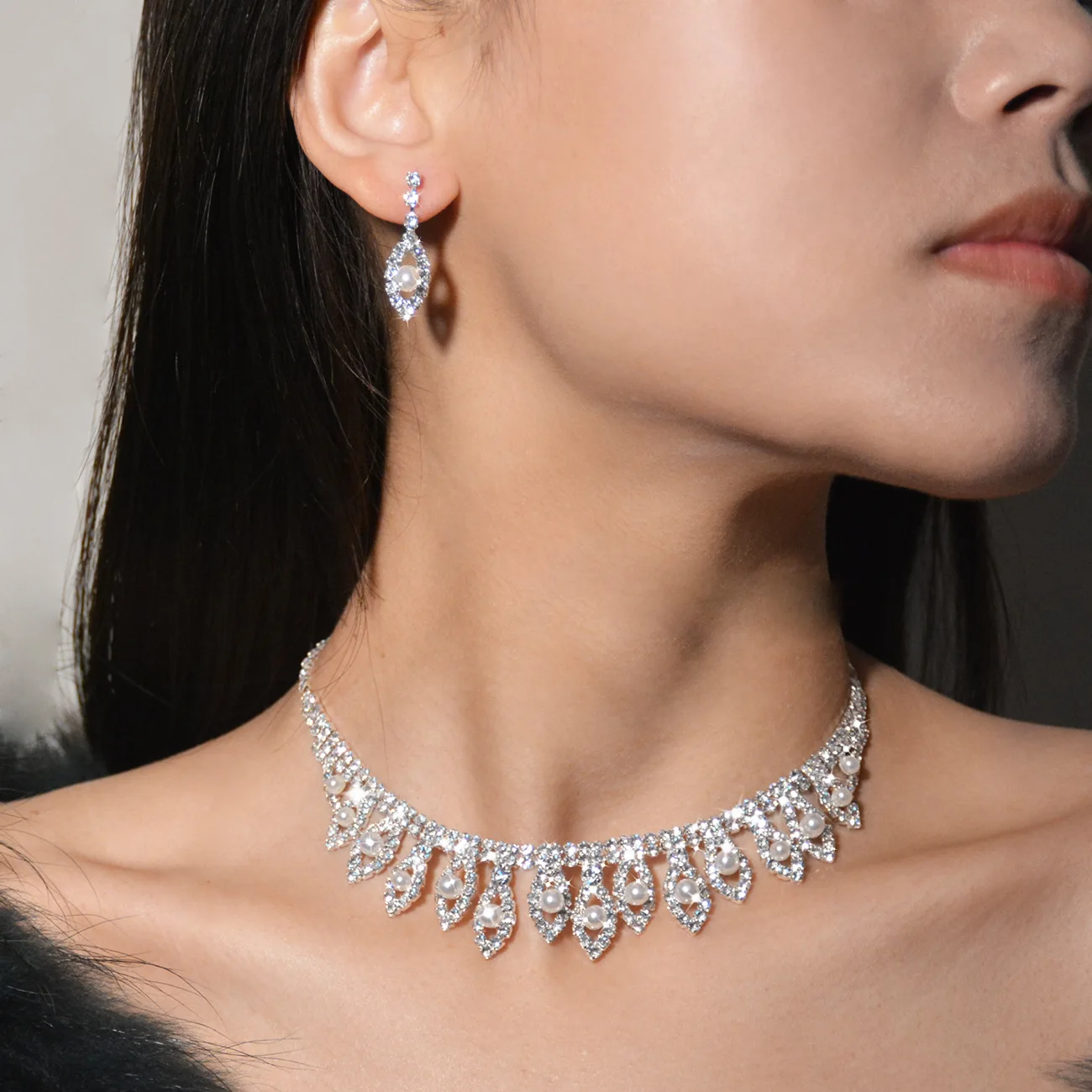 Manna 2Pcs Silver Dangle Earrings Choker Chain Wedding Water Drop Pearl Rhinestone Necklace Jewelry Set For Woman