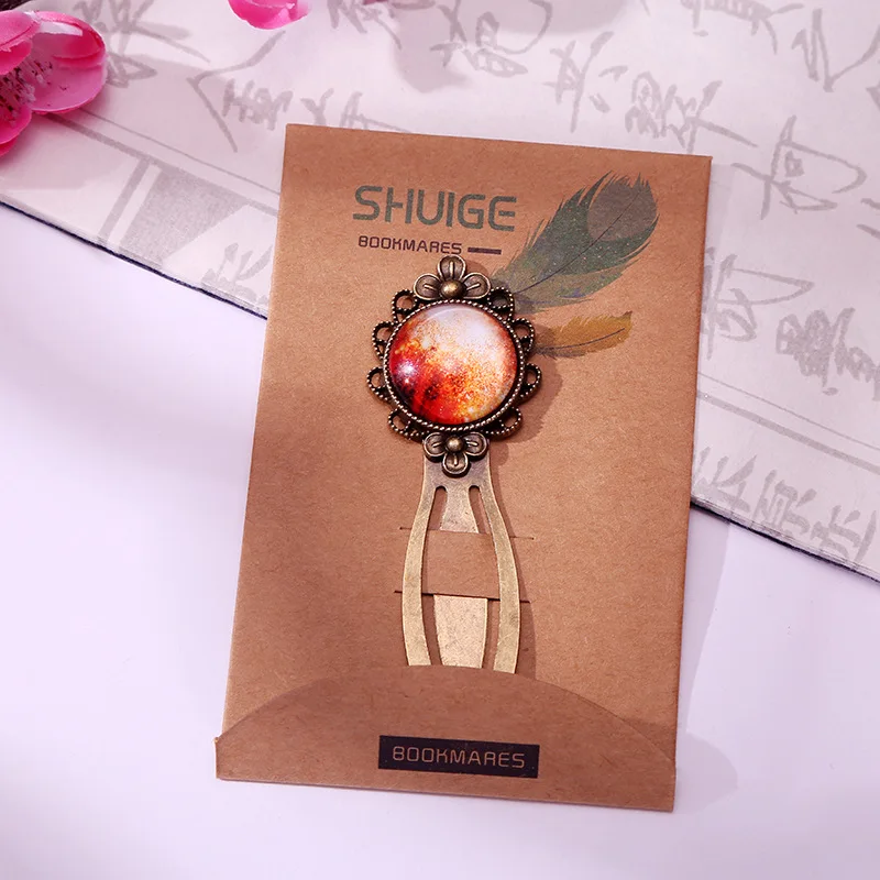 Creative Gypsophila Dry Flower Metal Bookmark Back Shape Cultural and Creative Supplies Book Clip Retro Crystal Glass Bookmark