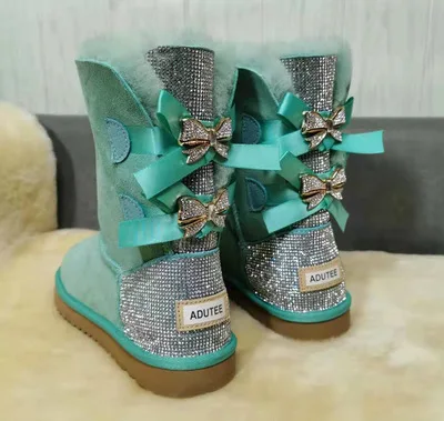 Оптовая продажа; Модная женская обувь; Женские зимние ботинки из овечьей шерсти; Меховые ботинки с бантиками и стразами; Женские ботинки