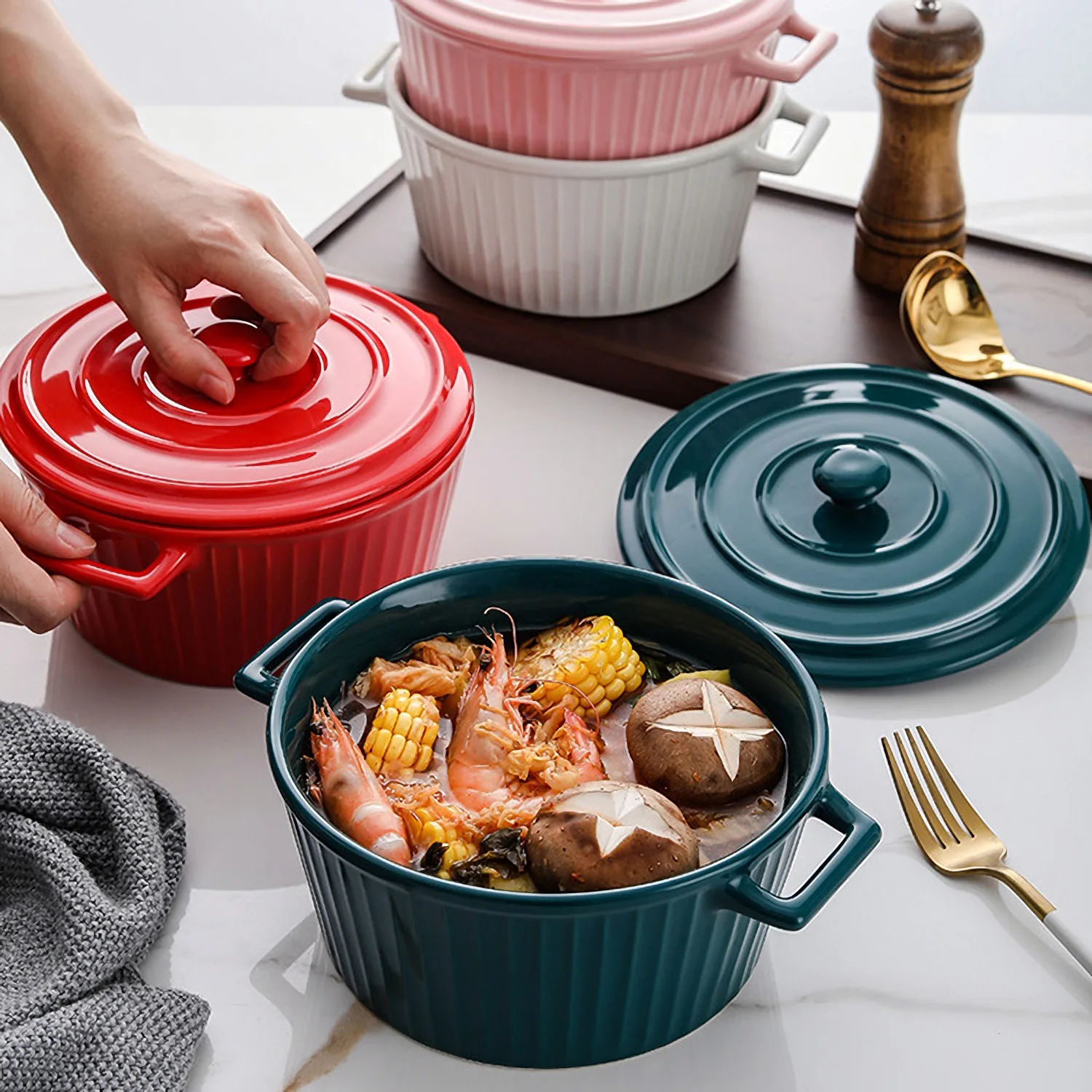 Hot New Sale Non Stick Family Use Red Blue Green Cooking Pot for Microwave Safe 7 Inch Cooking Pot Cookware Set