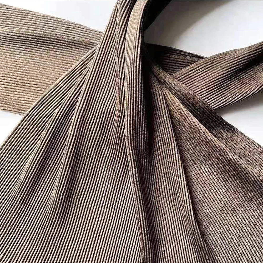 Newest High Quality  Malaysia Hot Selling Satin Pleated Hijab for Women Satin Hijab scarves