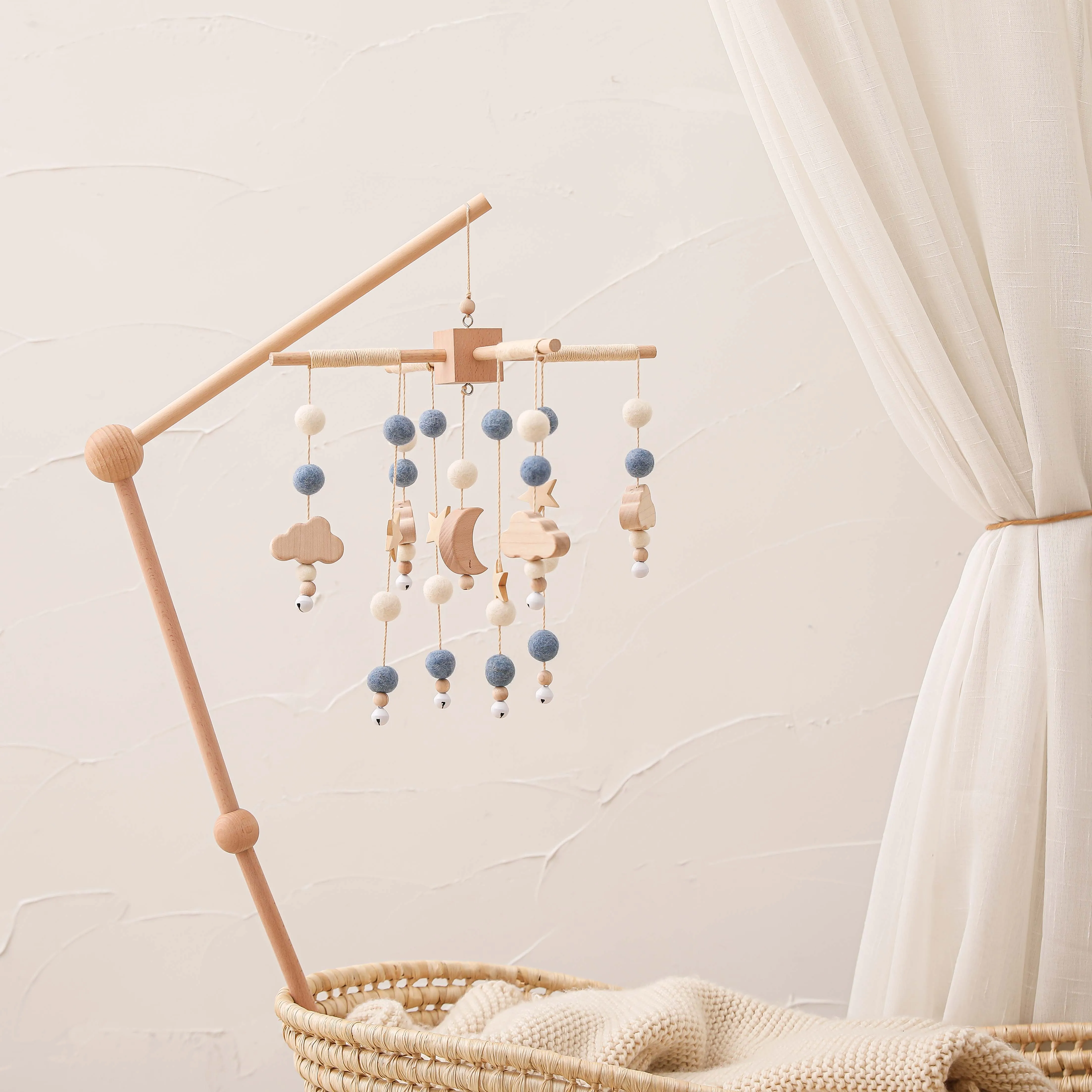 Hot Sale Handmade Plush Baby Bed Bell Custom Felt Baby Sleep Mobile Colorful Plush Music Bed Bell