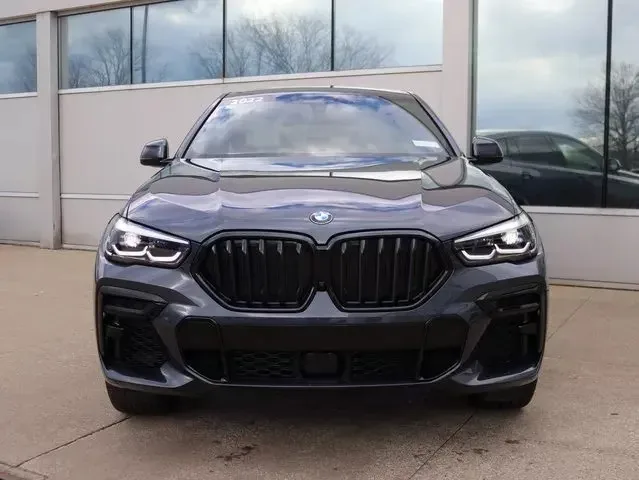 China Hot selling Used X6 Car low price family 4 wheel car used SUV Gasoline car Petrol For Sale