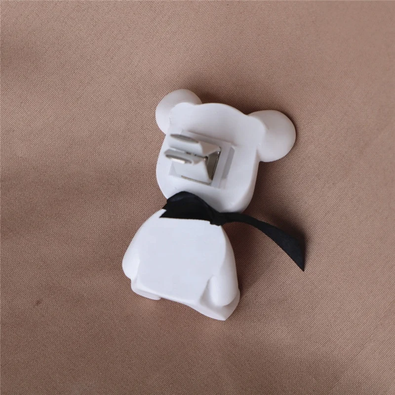 Wholesale Lovely Bear Shaped Aroma Diffuser Scented Fragrance Essential Oil Stone Aroma Plaster Car Air Freshener