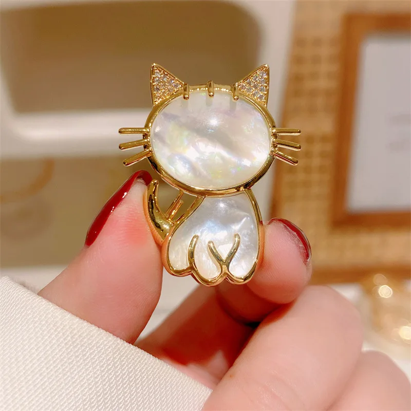 New Women Luxury Animal Pin Buckle Korean high-end natural shell Brooches Beautiful Cute Cat Brooch