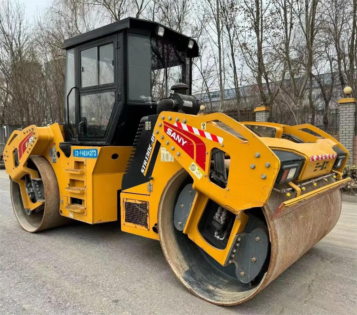 Affordable and durable  road roller   13ton    SANY  STR130C-8   double steel wheel roller   for road rolling