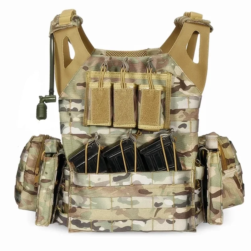 Bulletproof military and tactical vest with 2.5 L water bag