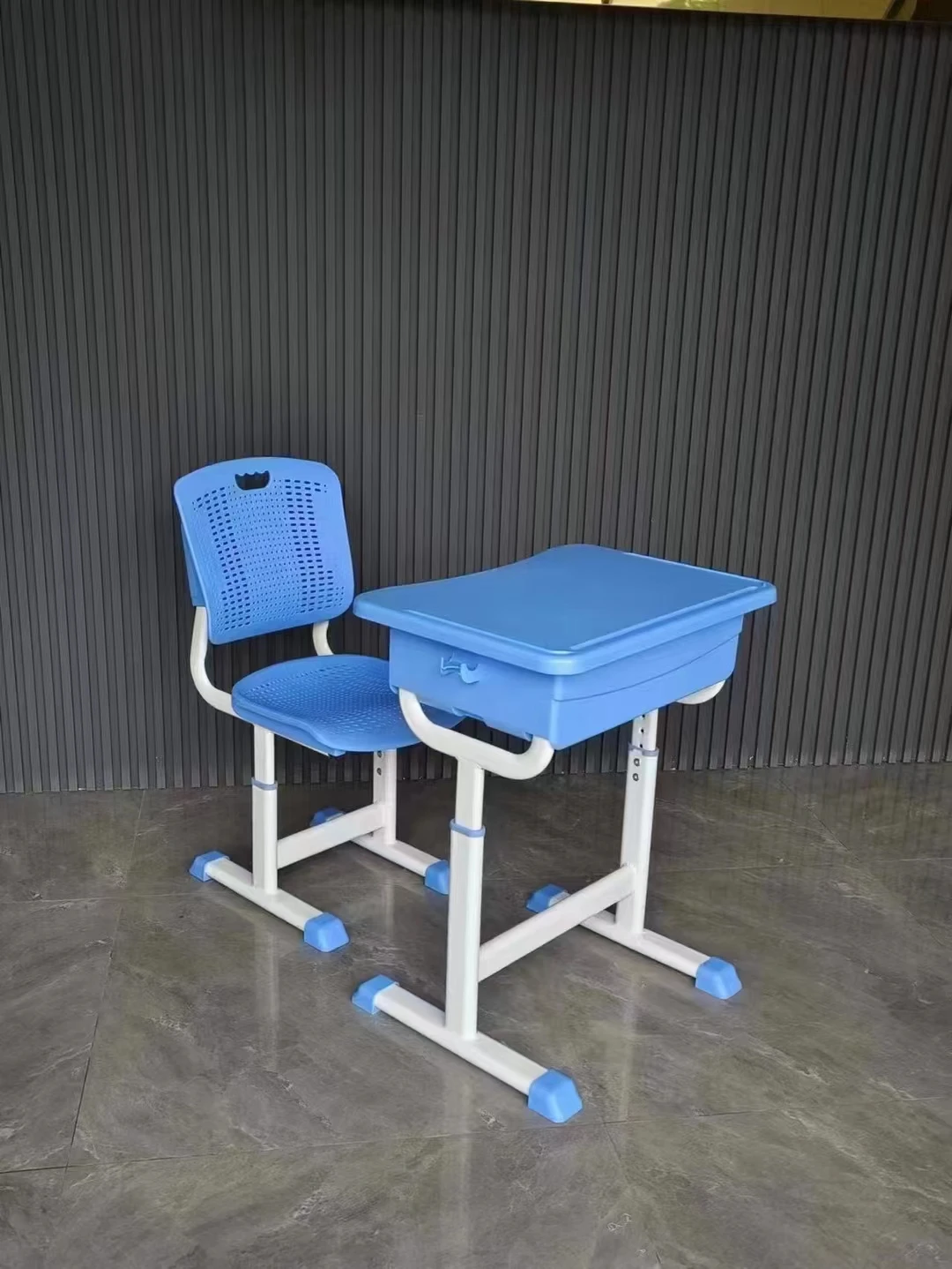 Best Seller School Desk Chair Nice Design Student Desk Chair for College Modern Style Made Wood Plastic Steel Frame school use