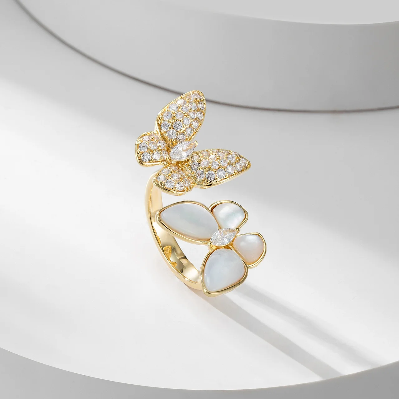 Hot selling classic fashion butterfly modelling opening design jewelry rings for woman