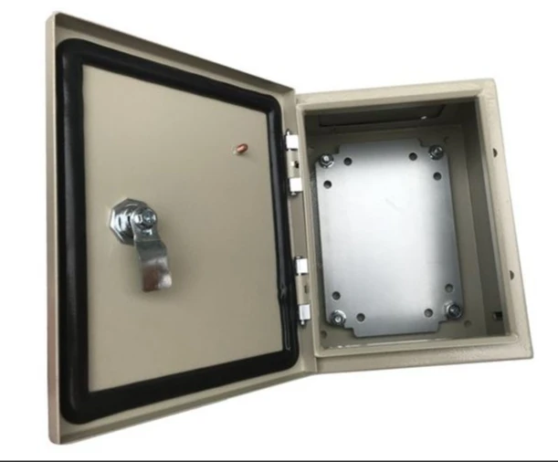 High Intensity Small IP65 Waterproof metal Control Box with Latch 400*300*200mm