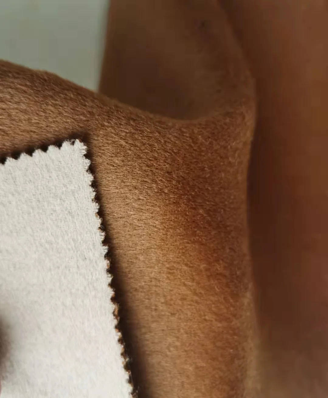 High Quality Merino Wool  100s Baby Lambswool Woolen Fabric Style Pattern Coats  Weight Material