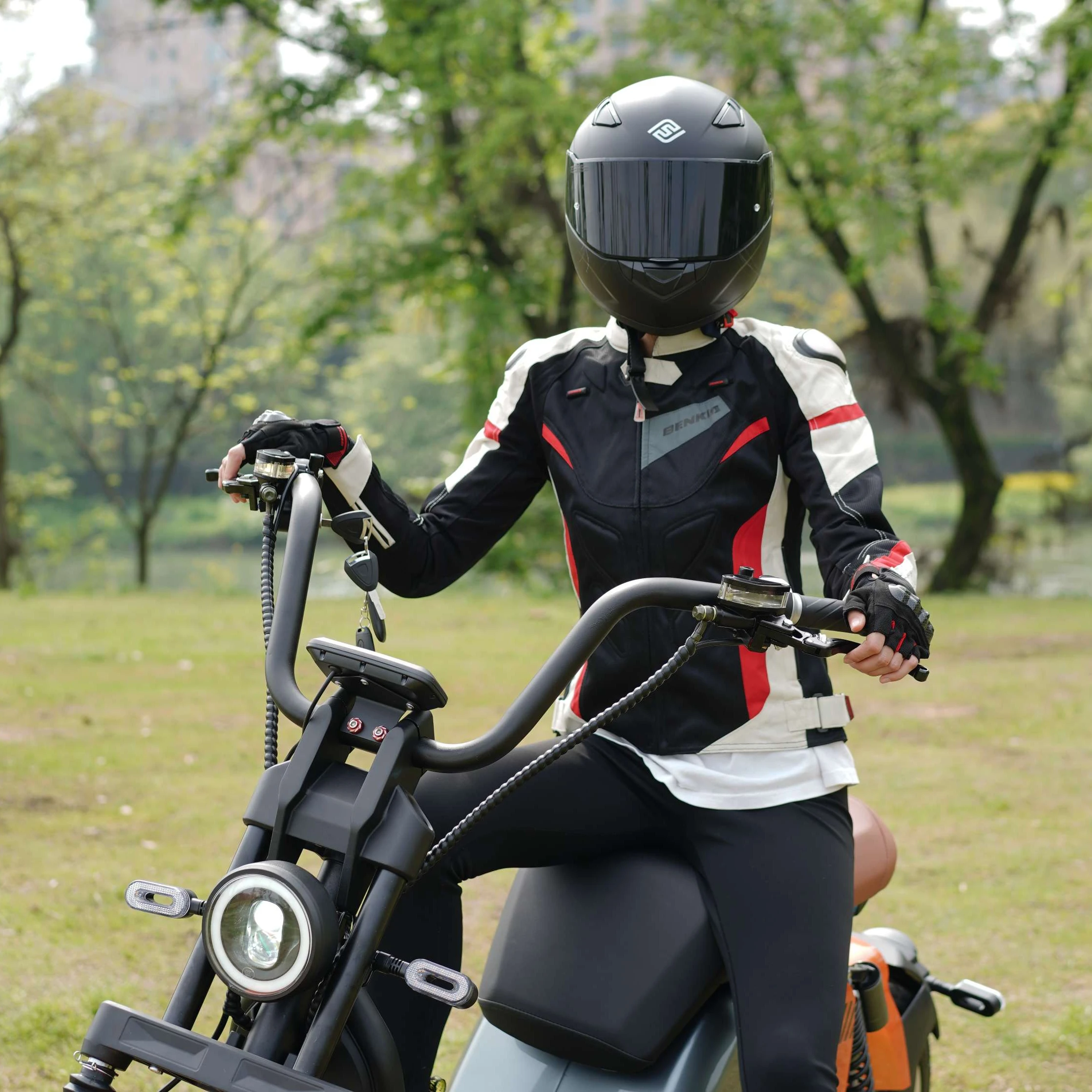 EU STOCK CE/EEC/COC Certificate 60V 20AH 2000W 3000W Motor Electric Scooter adult Citycoco large electric motorcycle 2024