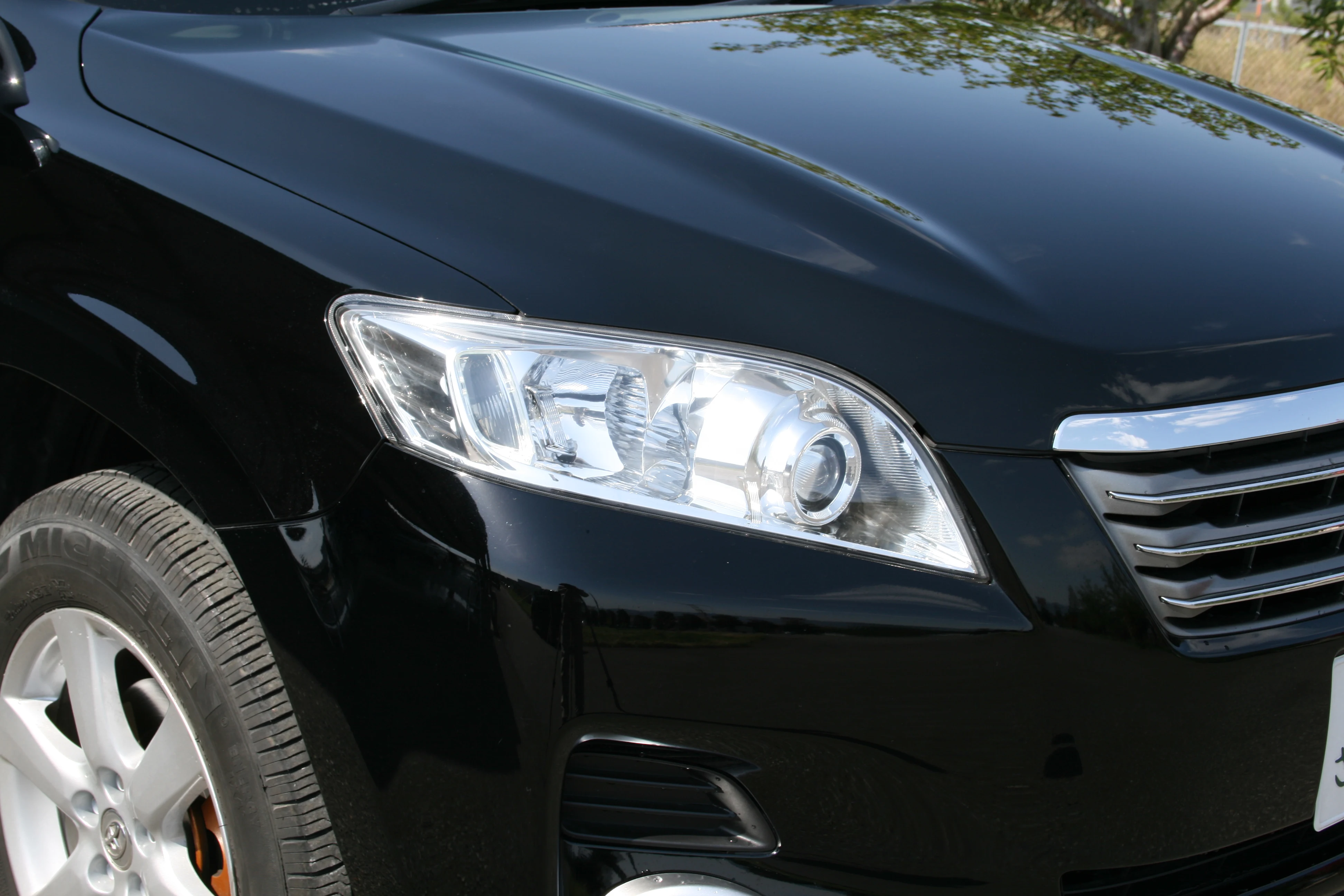 Японский термостойкий очищающий автомобильный полировочный воск carnauba