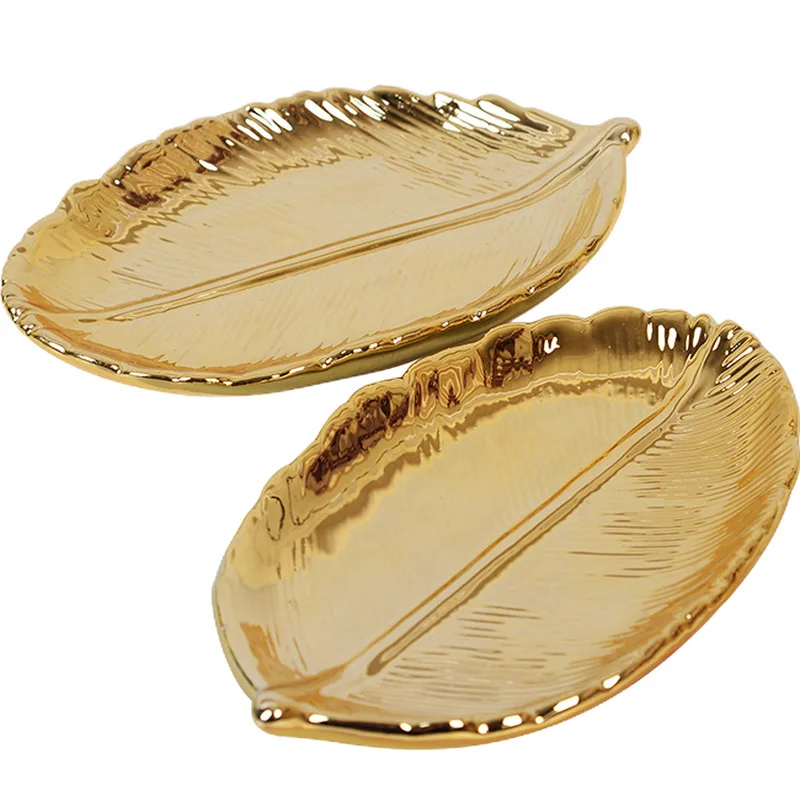 Nordic art ceramic leaf tray creative wedding gift wine cabinet decoration ornament jewelry storage tray